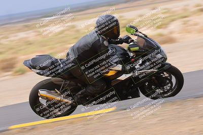 media/Sep-10-2022-SoCal Trackdays (Sat) [[a5bf35bb4a]]/Turn 9 Inside (1215pm)/